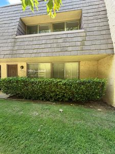 6131 Via Casitas