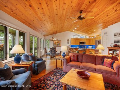 3950 N Pond Dr #12