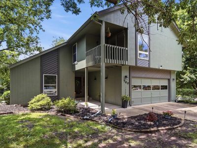 760 SW Prairie Ct