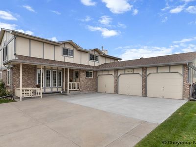 7220 Bridle Dr