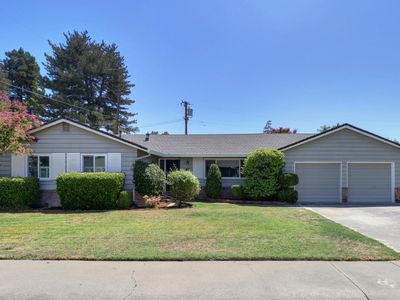 112 Toyon Dr