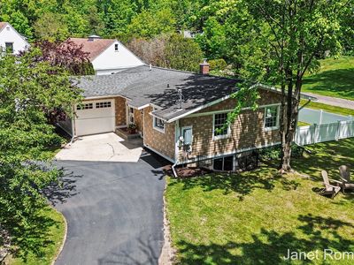 324 Pioneer Club Rd SE