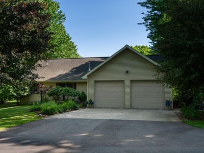 1083 El Camino Grande Dr