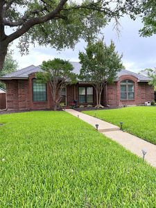 2013 Oakbluff Dr