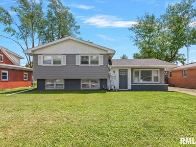 2128 Blackhawk Rd