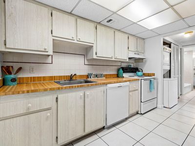 1876 Fairview Villas Drive #3