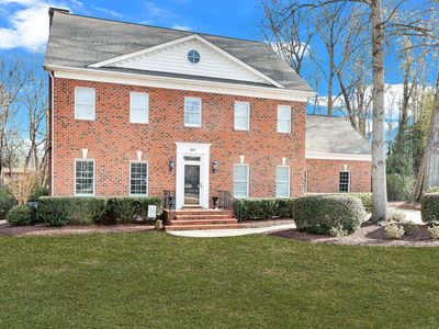 300 Silverleaf Court