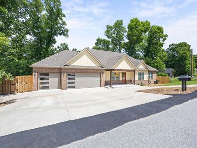 50 Melanie Dr