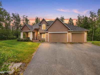 8270 E Splendid View Dr