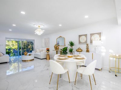 300 S Hollybrook Dr APT 310