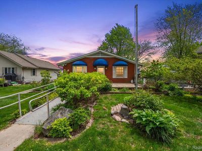 13358 Laplaisance Woods St