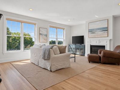 1306 Columbia Rd APT 4C
