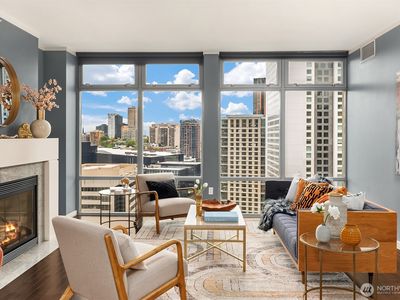 819 Virginia Street #3304
