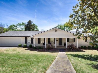1810 Shades Crest Rd