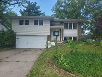 30 Parkview Dr