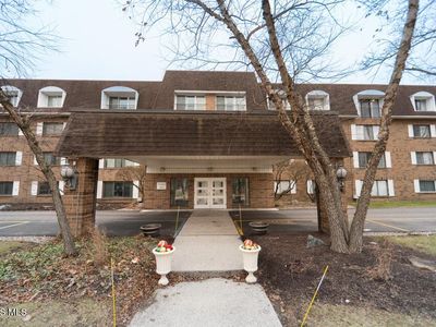 Property at 4343 W Bancroft St APT 2K, Ottawa Hills, OH