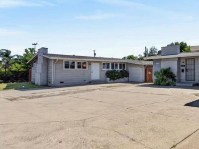 3813 Watt Ave