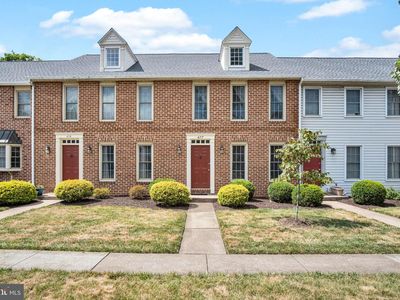 477 Delancey Ct