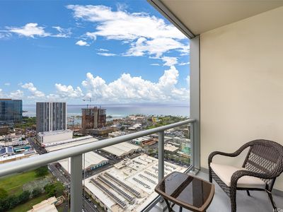 555 South St #4004
