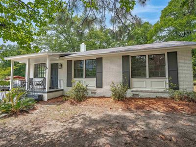 955 Laurie Ln