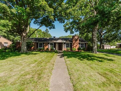 914 Hastings Dr