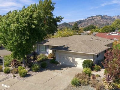 8940 Oakmont Drive