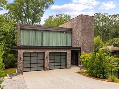 2460 Howell Mill Rd NW
