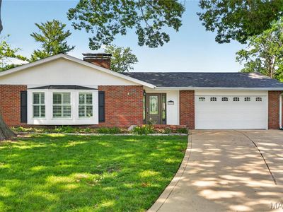 11929 Paradise Ln