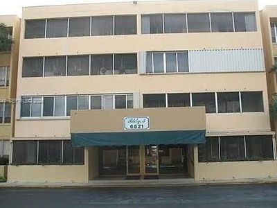 6821 SW 147th Ave APT 4H