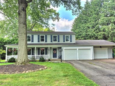 8967 Singing Hills Dr NE