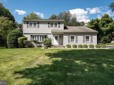 49 Lopatcong Dr
