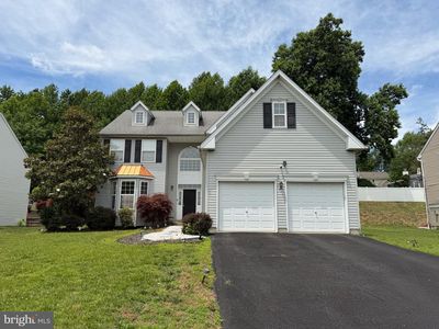 705 Carriage Cir