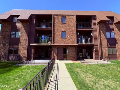 2033 N Washington St APT 3