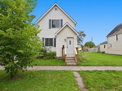 1616 Iowa Ave