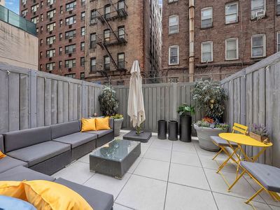 321 E 48th St APT 1L