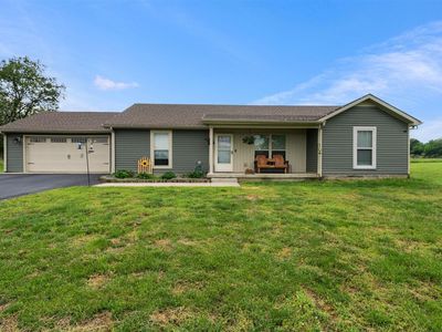 Property at 1089 New Grove Rd, Smiths Grove, KY