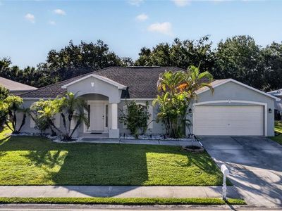 2502 Nature Pointe Loop