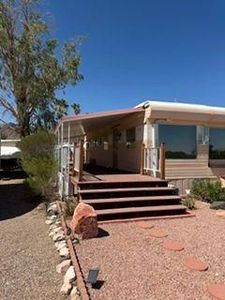 268 Lakeshore Rd
