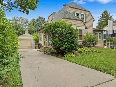 1540 W Logan St