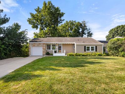 6116 Harwood Dr
