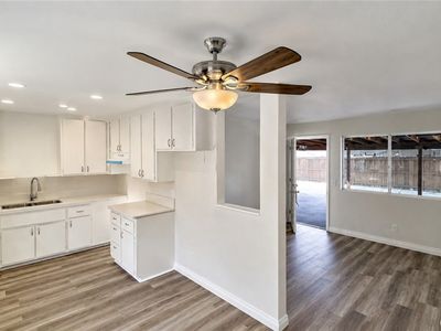 470 W Kimball Ave
