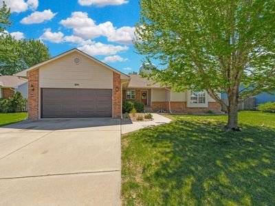 809 Country Ln
