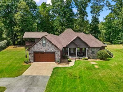 125 River Dr E