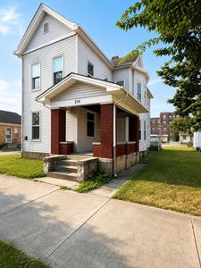 209 Walnut St
