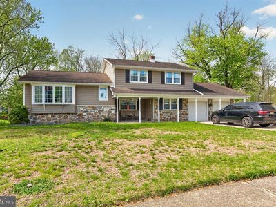 2803 Waterford Dr