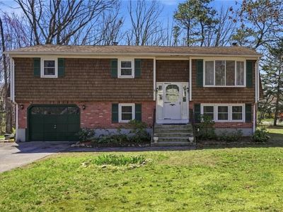 25 Daniel Dr