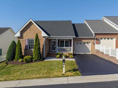 513 Hickory Grove Cir