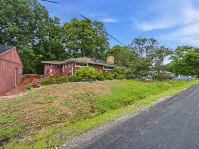 727 Oakwood Rd