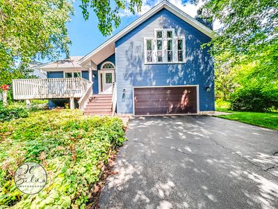 217 Candlewick Dr NE