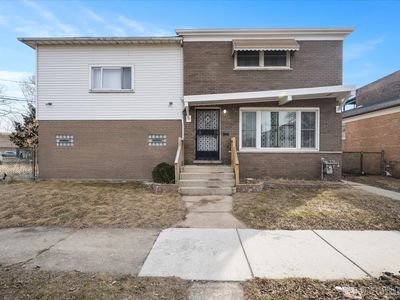 7935 S Blackstone Ave